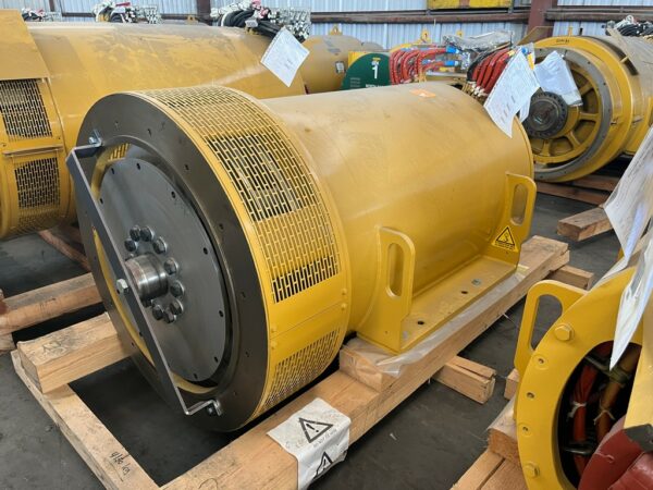 CAT SR5 2250kW Generator End (2)