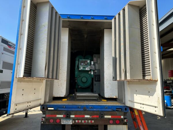 Cummins C1000D6RG Generator Set (6)
