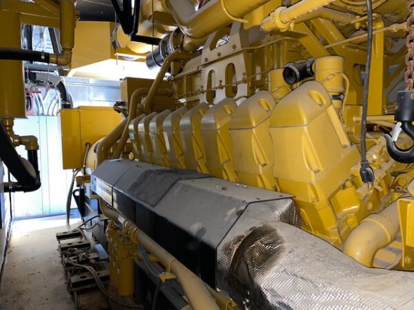 CAT G3516C 1500kW Generator Set (15)