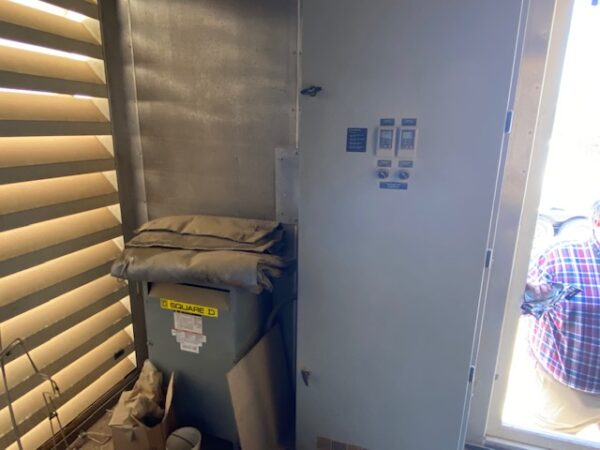 CAT G3516C 1500kW Generator Set (7)