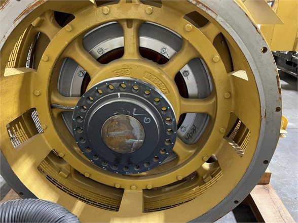 CAT SR5 2750kW Generator (4)