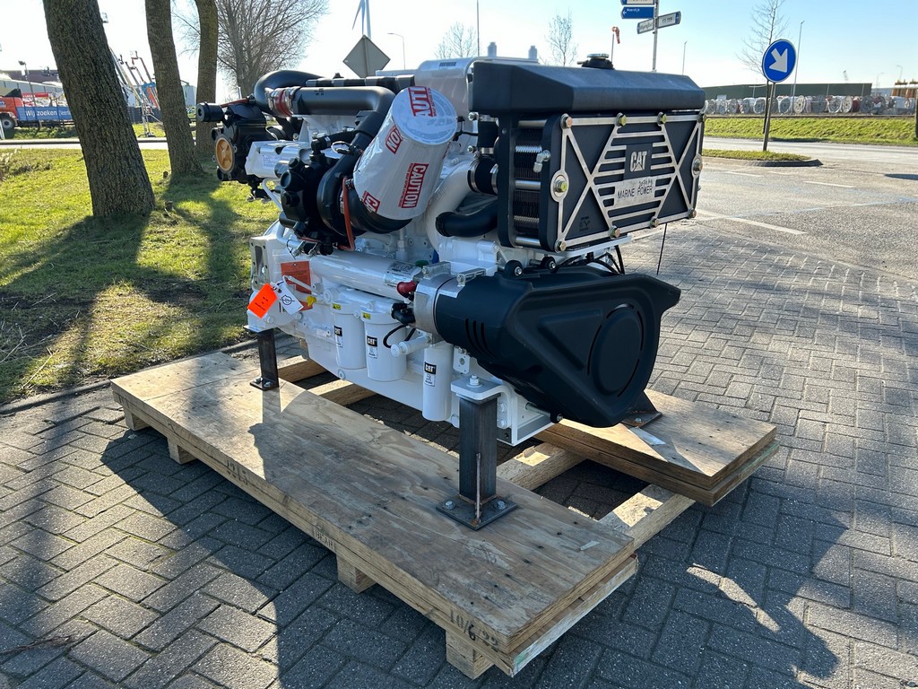 CAT C18 Marine Propulsion (7)