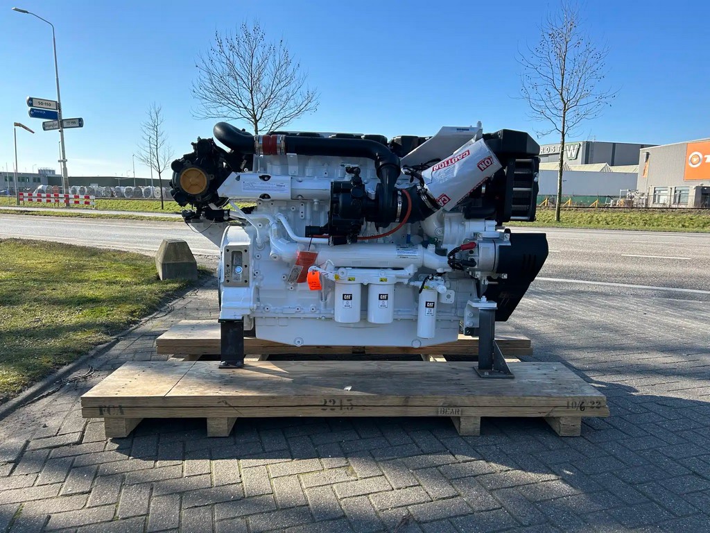1136HP CAT C18 Marine Engine