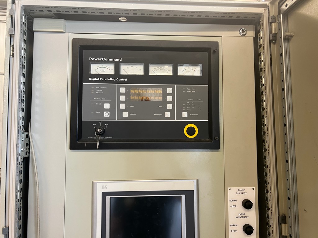 Cummins QSV81G Generator Set 1100kW 480V (17)