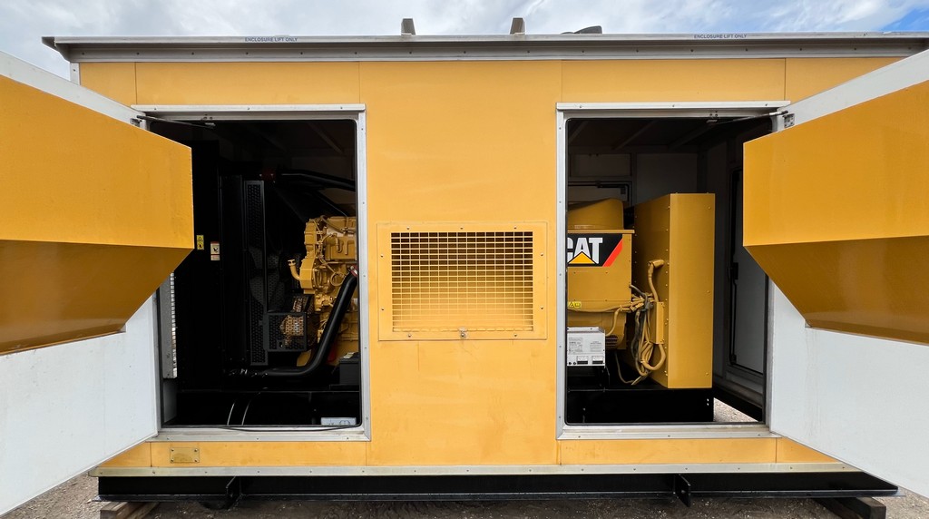 CAT C15 500kW Generator Set (2)