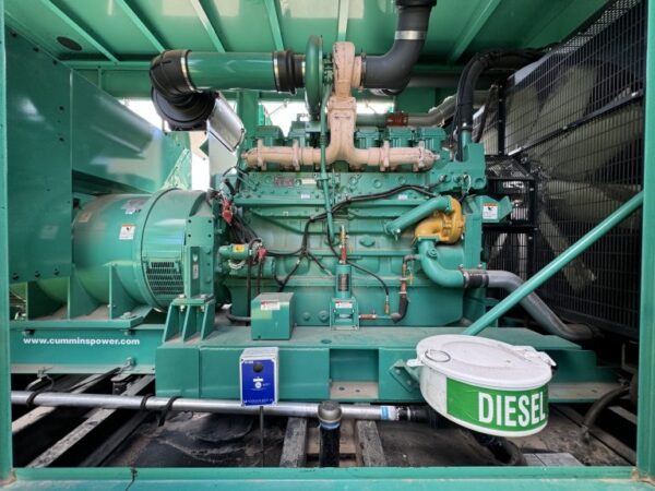 Cummins DQCB Generator Set (10)