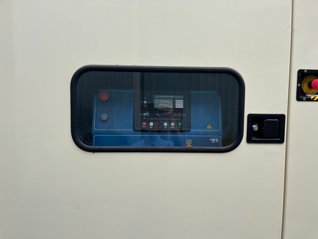 Triton V350 Generator Set (5)