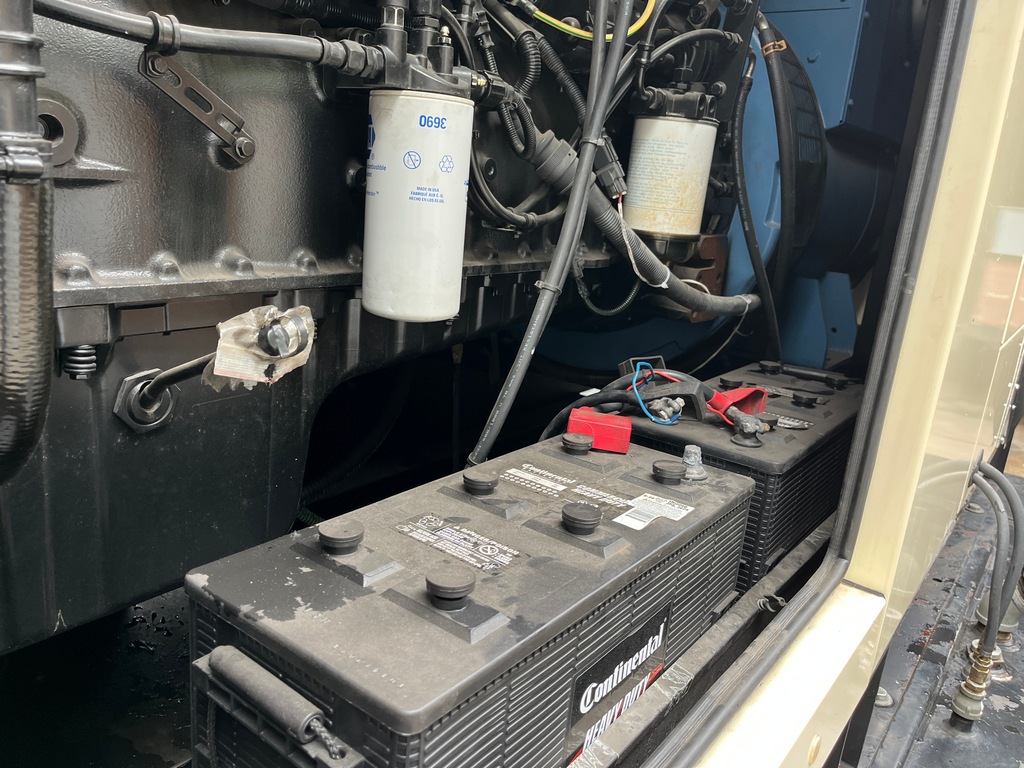 Triton V350 Generator Set (12)