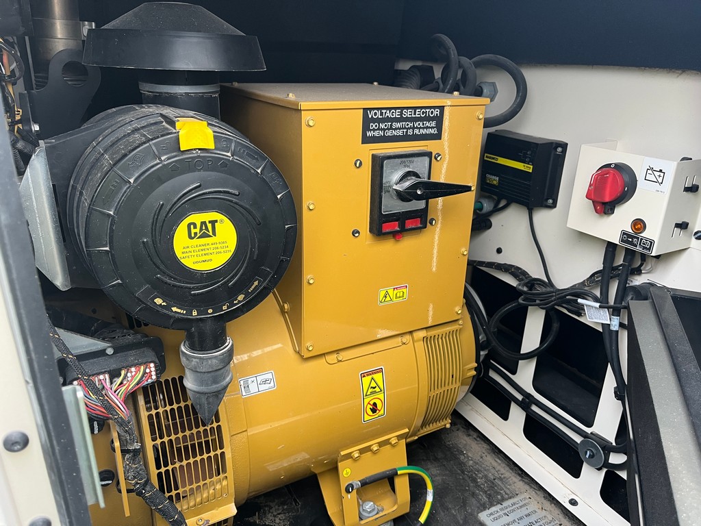 Used CAT XQ125 Generator Set 8