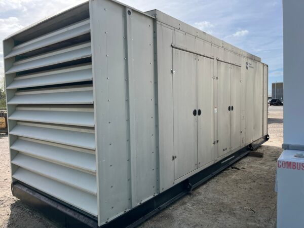 Cummins QST30 750kW Generator Set (5)