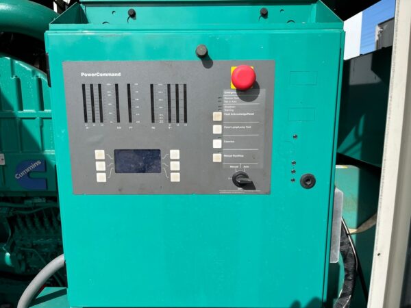 Cummins QST30 750kW Generator Set (16)