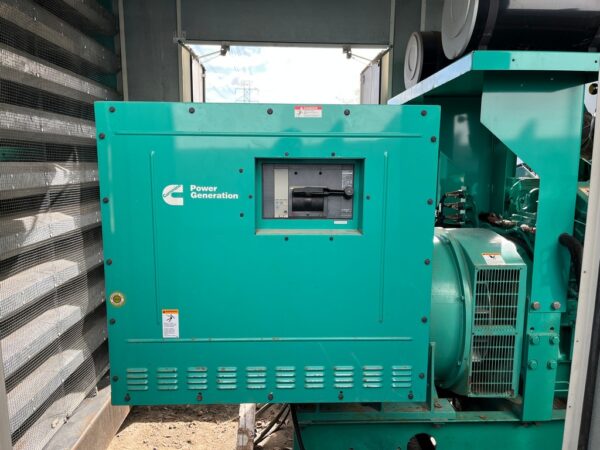 Cummins QST30 750kW Generator Set (24)