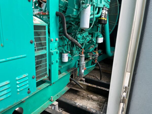 Cummins QST30 750kW Generator Set (27)