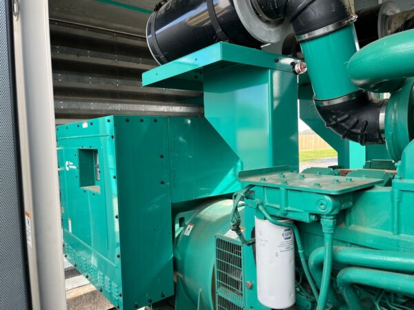 Cummins QST30 750kW Generator Set (29)