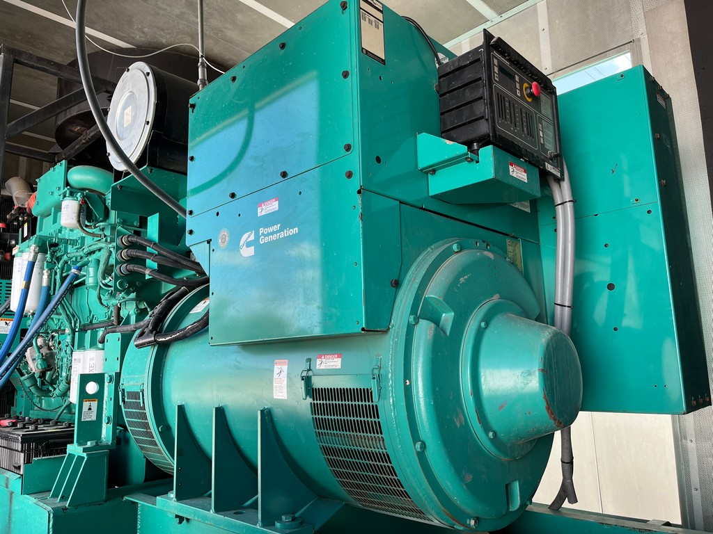Cummins DQCA 600kW Generator Set (13)