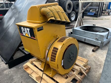 Reconditioned CAT LC6134B Generator End
