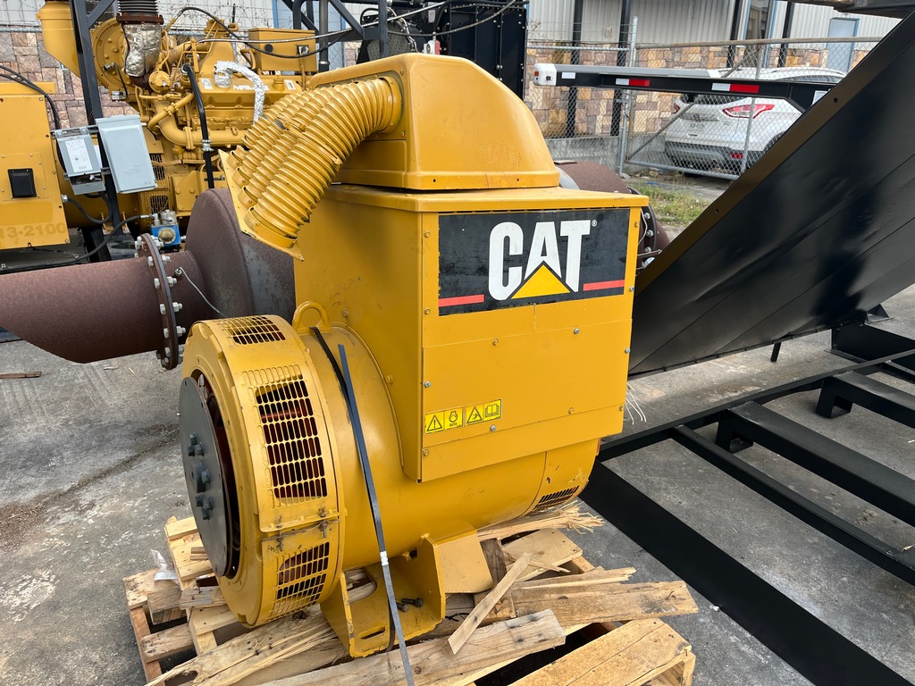 Reconditioned CAT LC6134B Generator End
