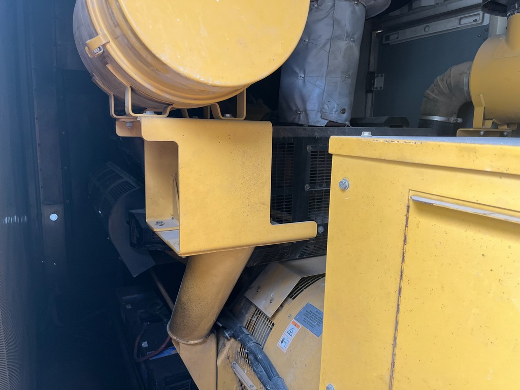 Used CAT APS800 Generator Set