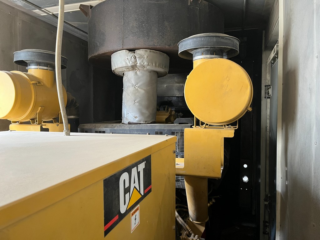 Used CAT APS800 Generator Set