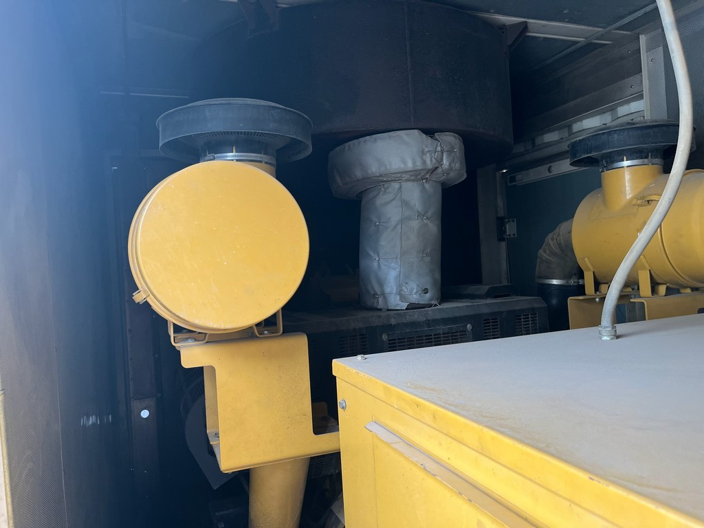 Used CAT APS800 Generator Set
